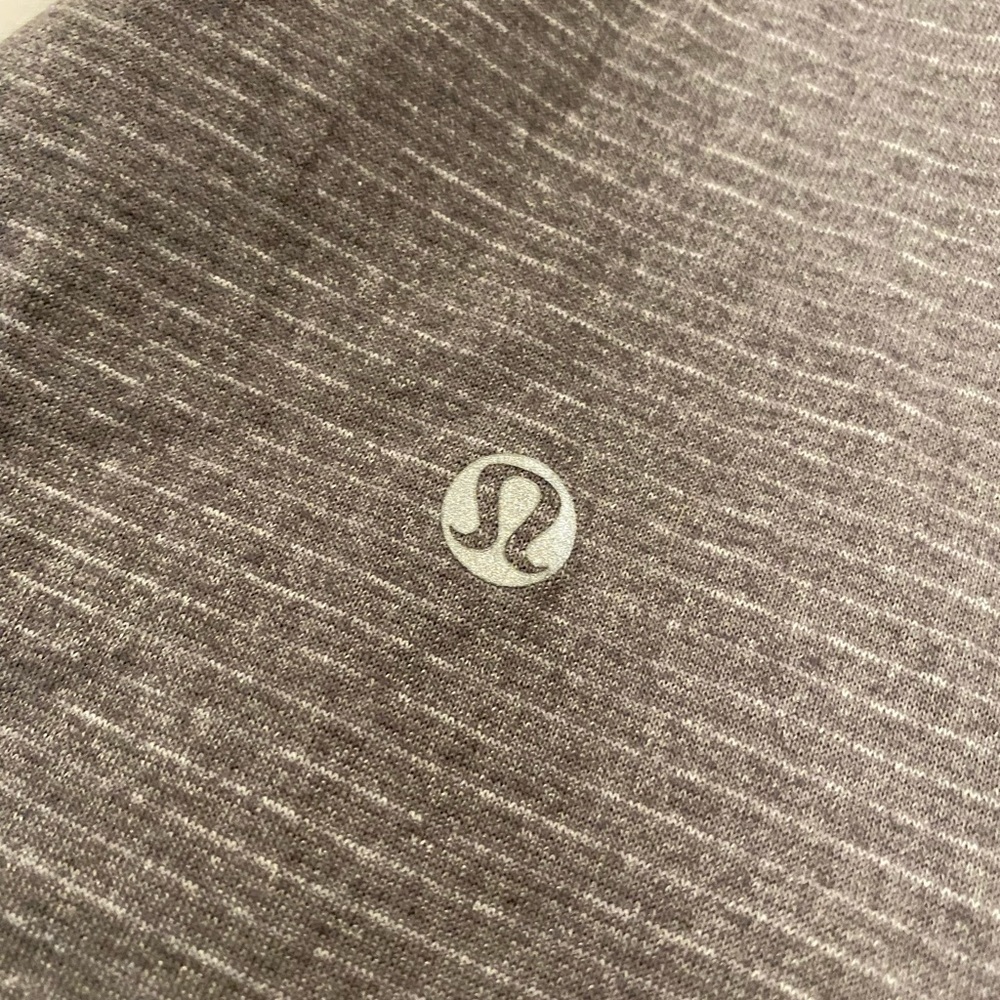 Lululemon Split Back Tank - image 4